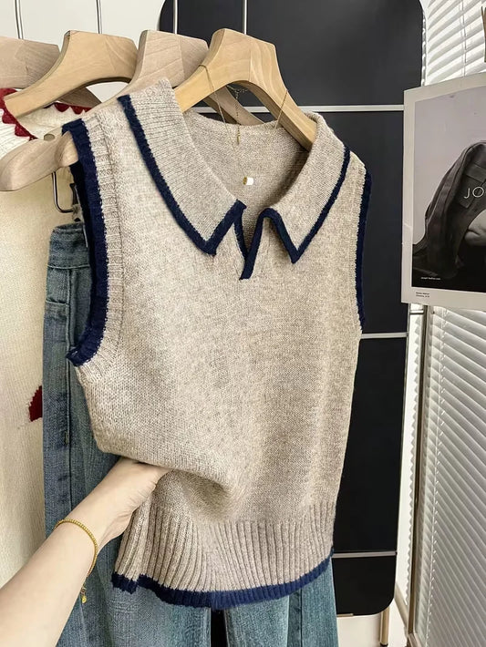 Women's Knitted Vest With Polo Collar And Contrast Piping